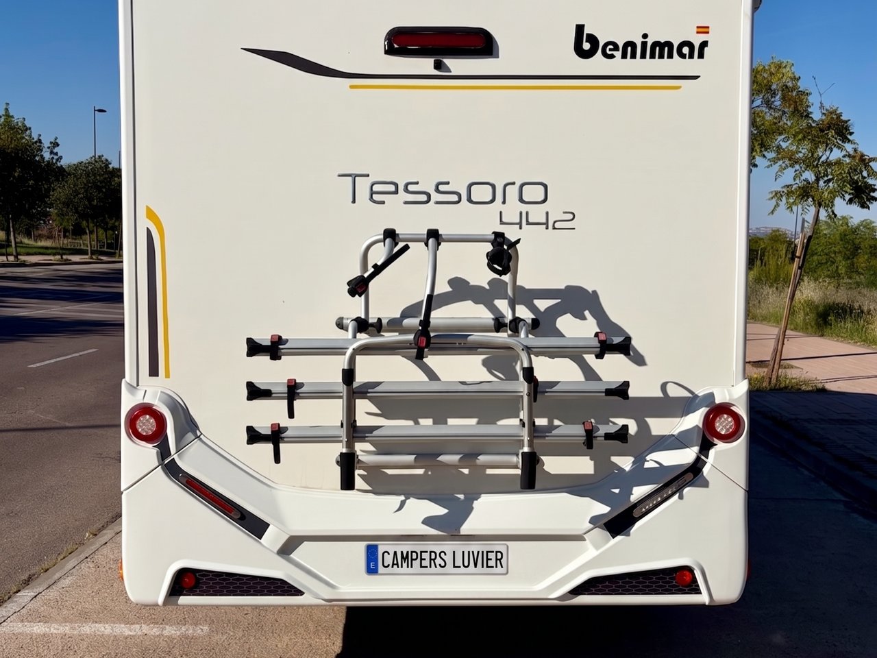 Interior de la Benimar Tessoro 442 — 3
