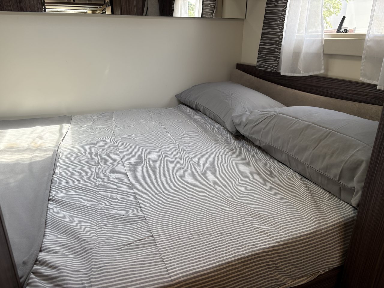 Interior de la Benimar Tessoro 442 — 5